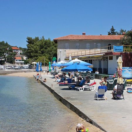 Apartments And Rooms By The Sea Palit, Rab - 5010 외부 사진