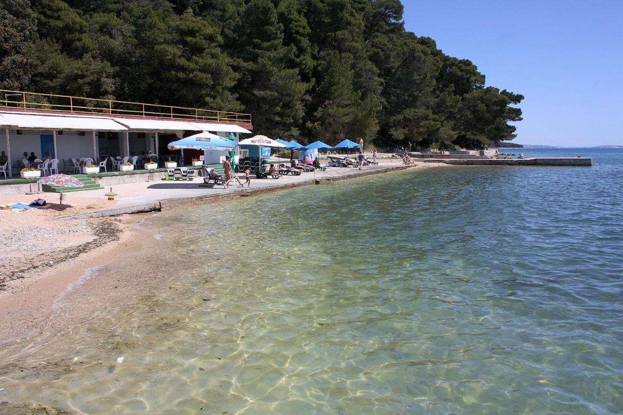 Apartments And Rooms By The Sea Palit, Rab - 5010 외부 사진