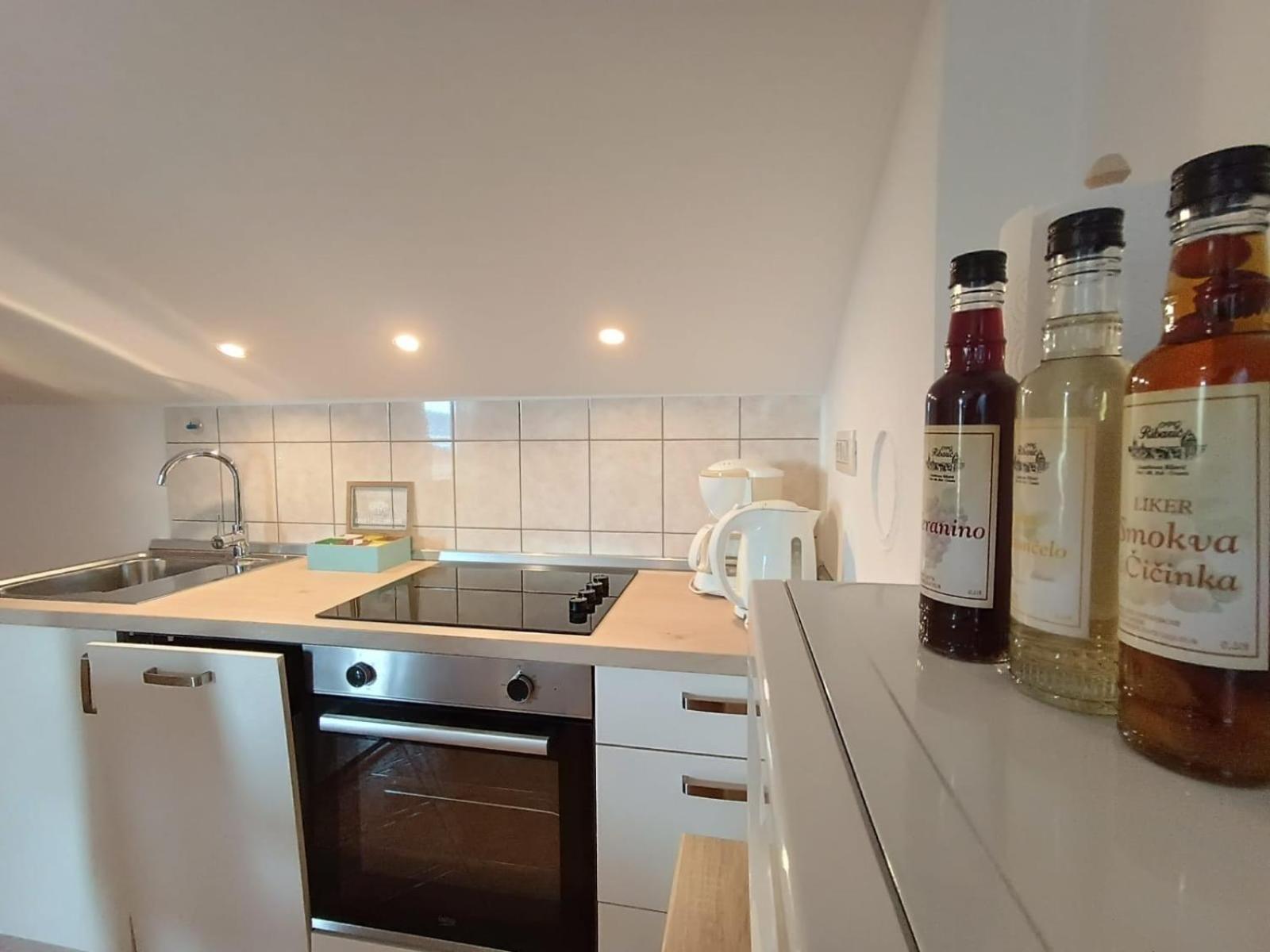 Apartments And Rooms By The Sea Palit, Rab - 5010 객실 사진